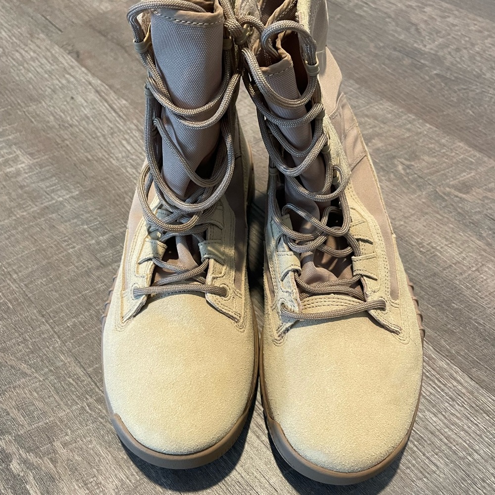 Nike Boots